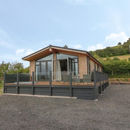 Ash Lodge Лланидлос Экстерьер фото
